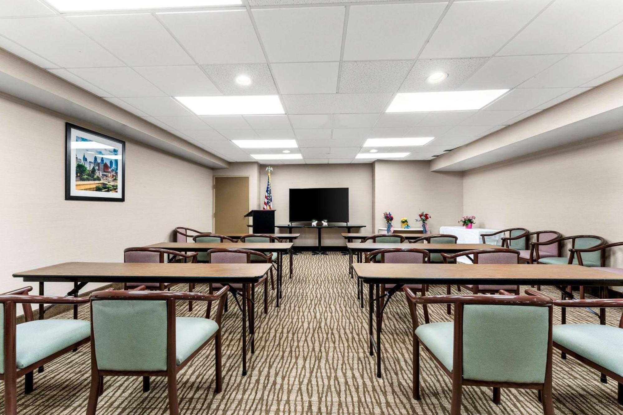 Surestay Plus By Best Western Reading North Extérieur photo